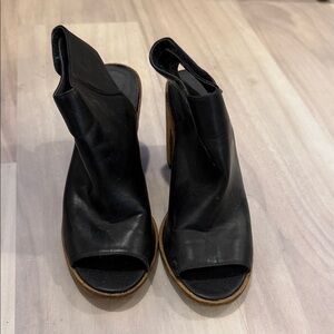 Black Women's Peep Toe Shoes